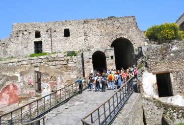 Excluisve LivItaly Tour of Pompeii