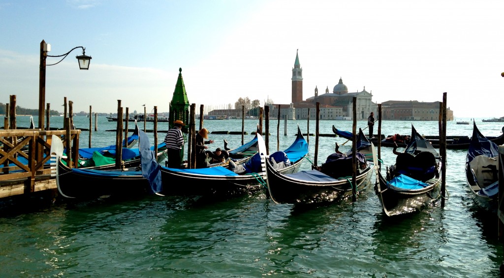 How was Venice built? Venice gondola 