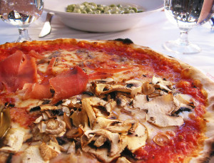 Pizza in Italy - Roman pizza