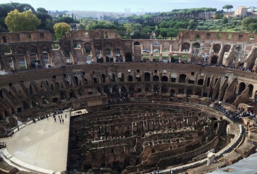 Top Level Colosseum semi-private Tour 