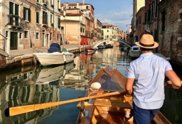 Rowing class in Venice: Lessons in the Grand Canal 